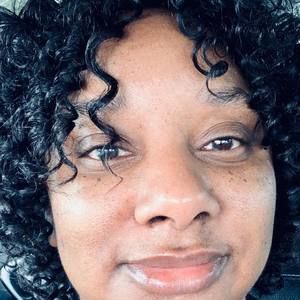 Meet your Posher, Deanna